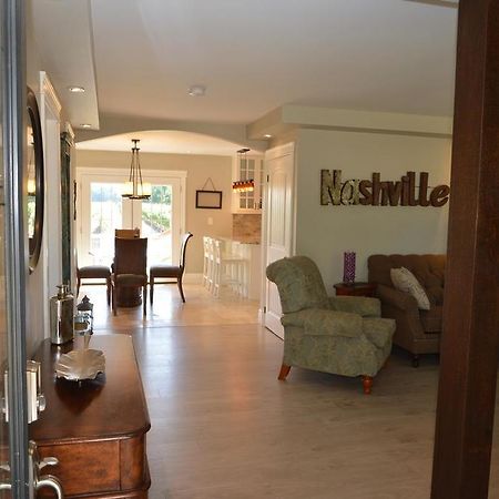 Liguria Lane Cottage Niagara-on-the-Lake ภายนอก รูปภาพ